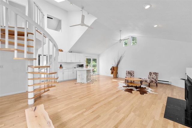 1707 South Street, Eau Claire, WI 54701