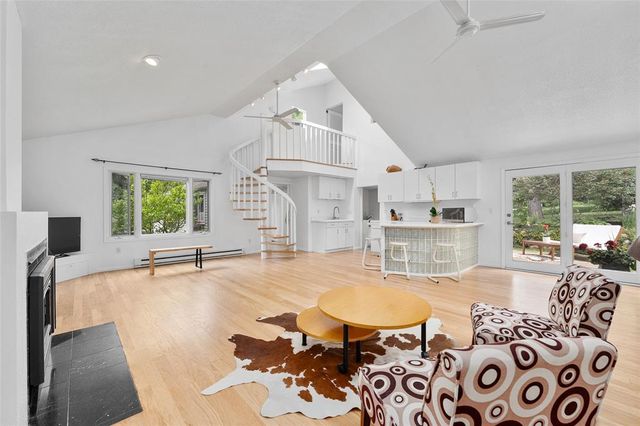 1707 South Street, Eau Claire, WI 54701
