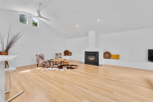 1707 South Street, Eau Claire, WI 54701