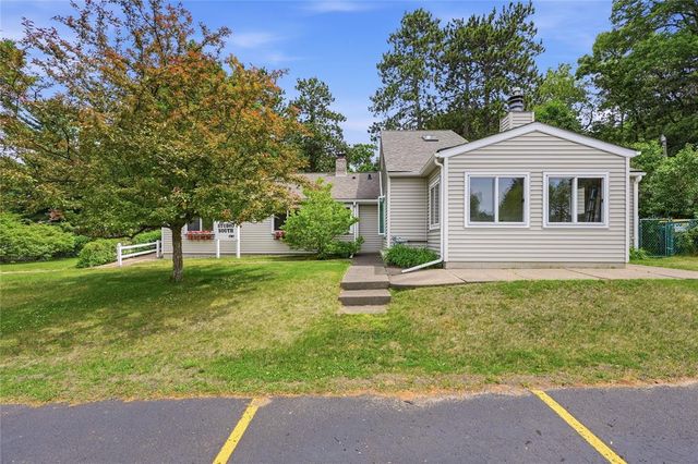 1707 South Street, Eau Claire, WI 54701