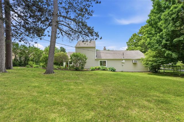 1707 South Street, Eau Claire, WI 54701