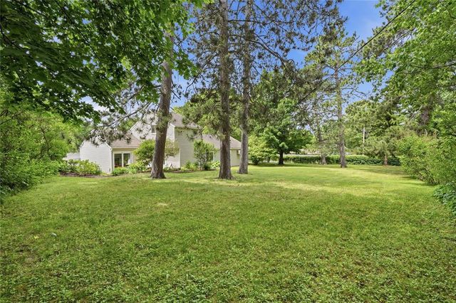 1707 South Street, Eau Claire, WI 54701