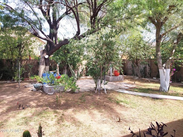 6510 W CHISUM Trail, Phoenix, AZ 85083