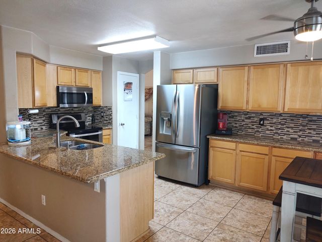 6510 W CHISUM Trail, Phoenix, AZ 85083