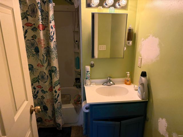 222 E Fairview Avenue, South Bend, IN 46614