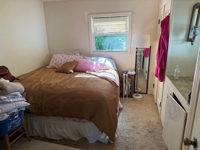 222 E Fairview Avenue, South Bend, IN 46614