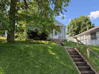 222 E Fairview Avenue, South Bend, IN 46614