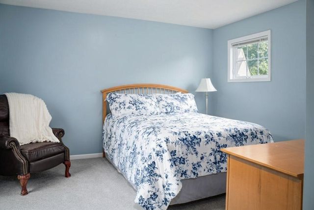 9861 Chambray Street, Portage City, MI 49002