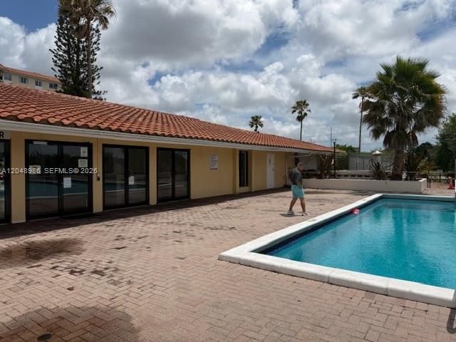 4174 Inverrary Dr 605, Lauderhill, FL 33319