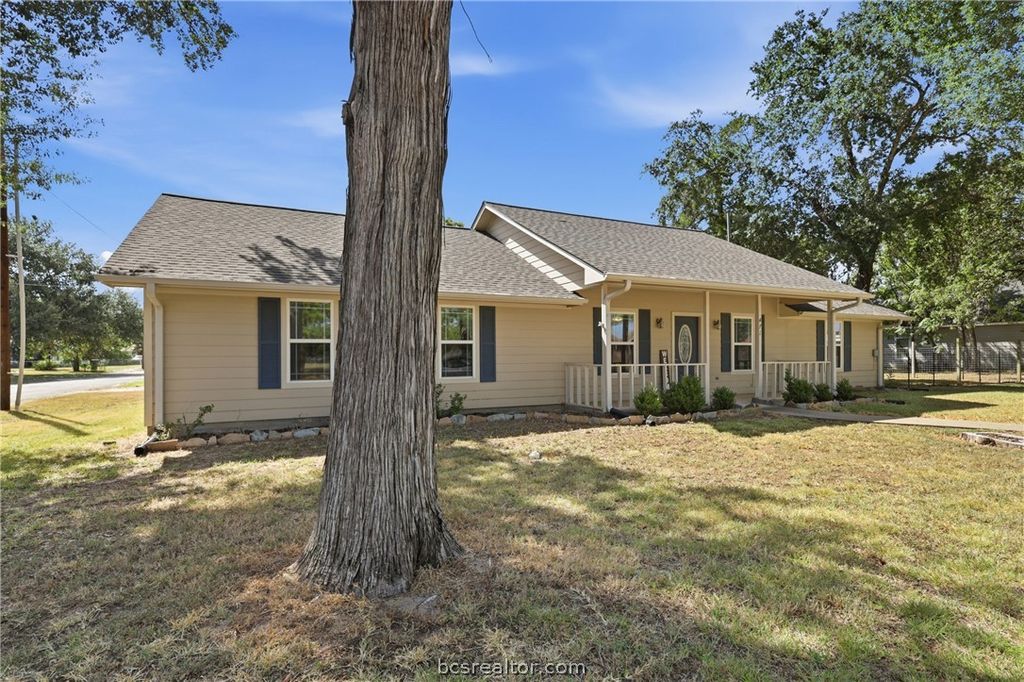 471 8th Street, Somerville, TX 77879 — photo 3