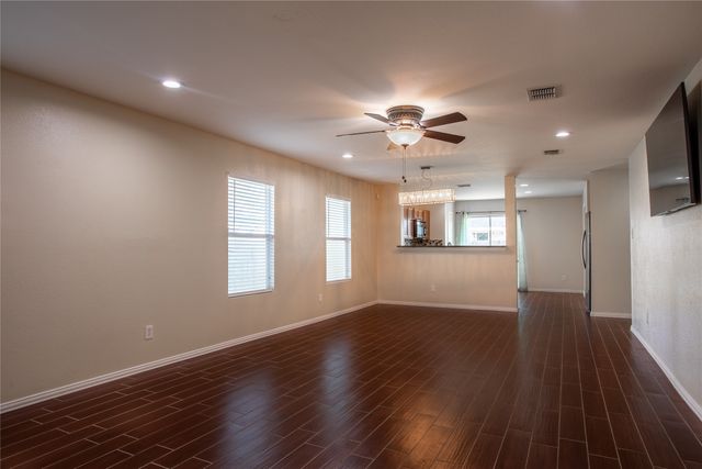 220 Chalk Mountain Drive, Fort Worth, TX 76140