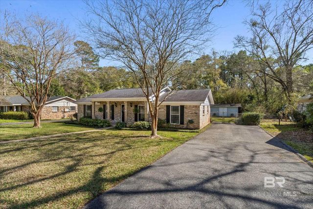 4253 S Woodcliff Drive, Mobile, AL 36693