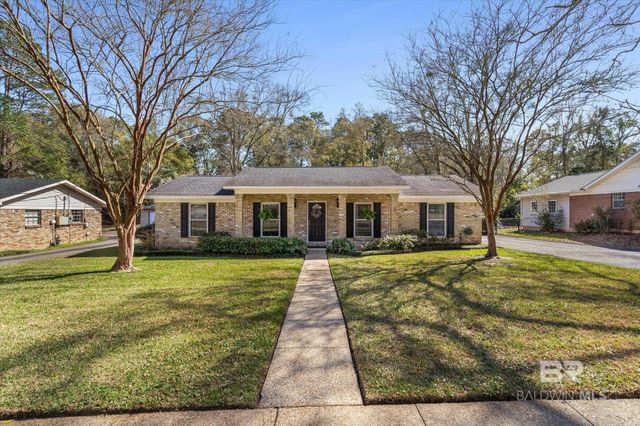 4253 S Woodcliff Drive, Mobile, AL 36693