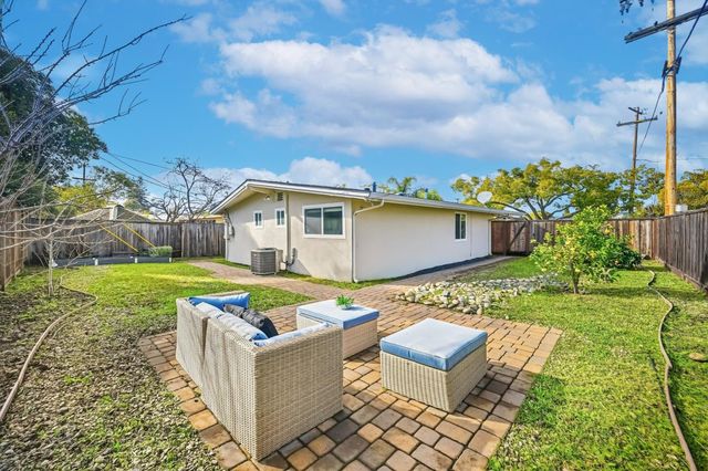 984 Fairwood, Sunnyvale, CA 94089