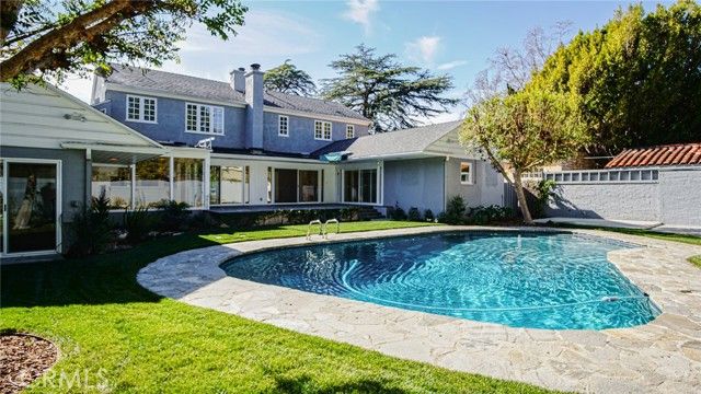 11165 Valley Spring, Studio City (los Angeles), CA 91602