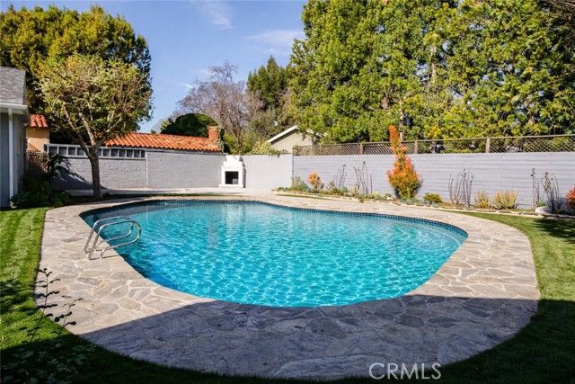 11165 Valley Spring, Studio City (los Angeles), CA 91602