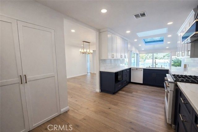 11165 Valley Spring, Studio City (los Angeles), CA 91602