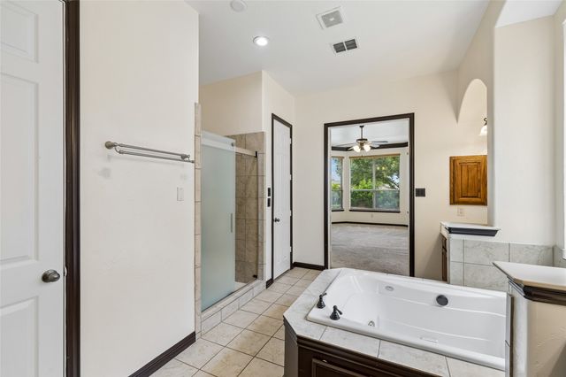 2655 Waterfront Drive, Grand Prairie, TX 75054