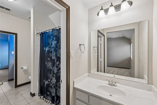 2655 Waterfront Drive, Grand Prairie, TX 75054