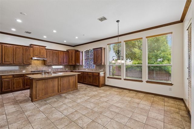 2655 Waterfront Drive, Grand Prairie, TX 75054