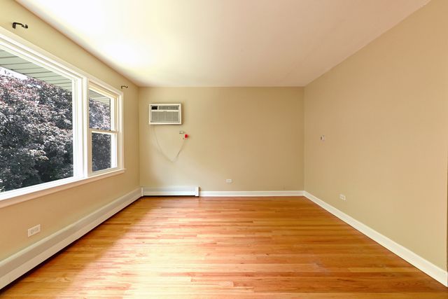 1018 S 11th Avenue 2, Maywood, IL 60153