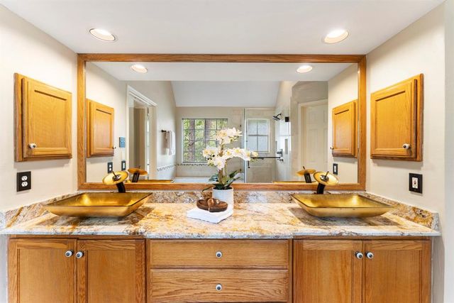 204 N Mill Trace Drive, The Woodlands, TX 77381