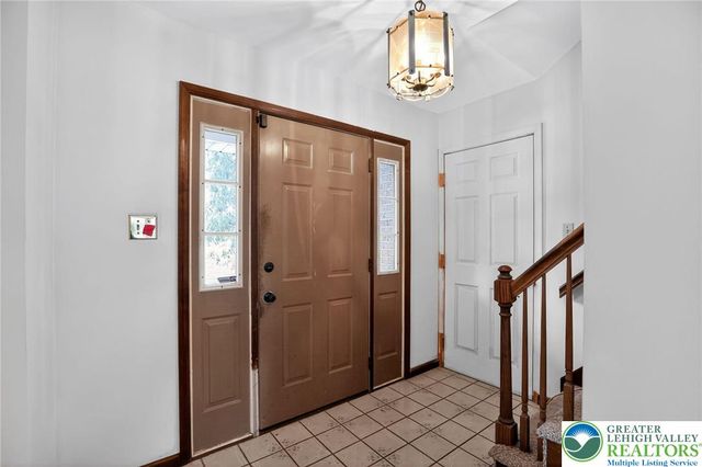 6594 Memorial Road, Heidelberg Twp, PA 18053