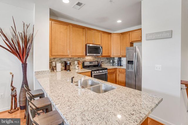 1567 RENATE DR, Woodbridge, VA 22192