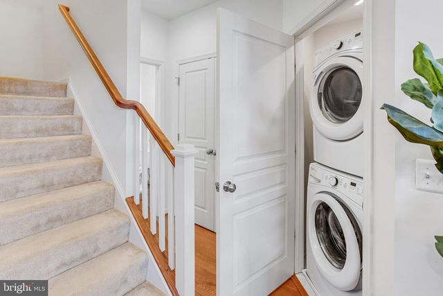 1567 RENATE DR, Woodbridge, VA 22192