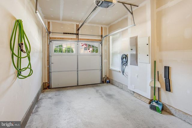 1567 RENATE DR, Woodbridge, VA 22192