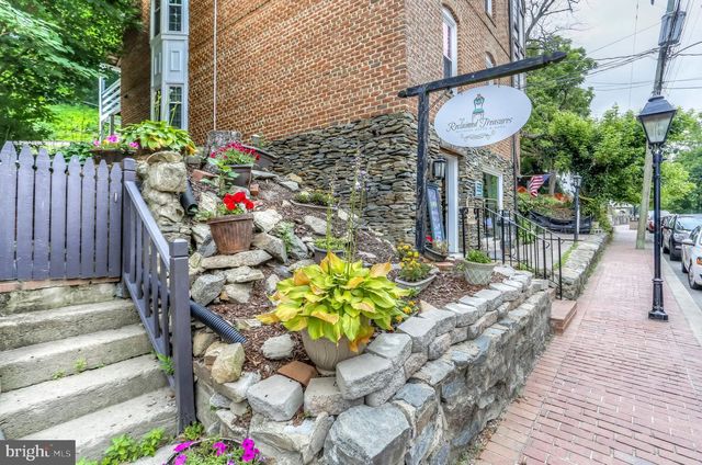 1567 RENATE DR, Woodbridge, VA 22192