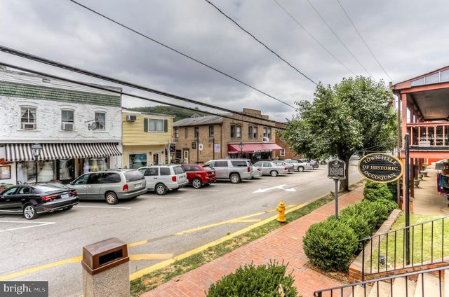 1567 RENATE DR, Woodbridge, VA 22192