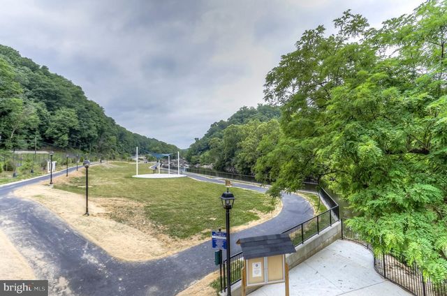 1567 RENATE DR, Woodbridge, VA 22192