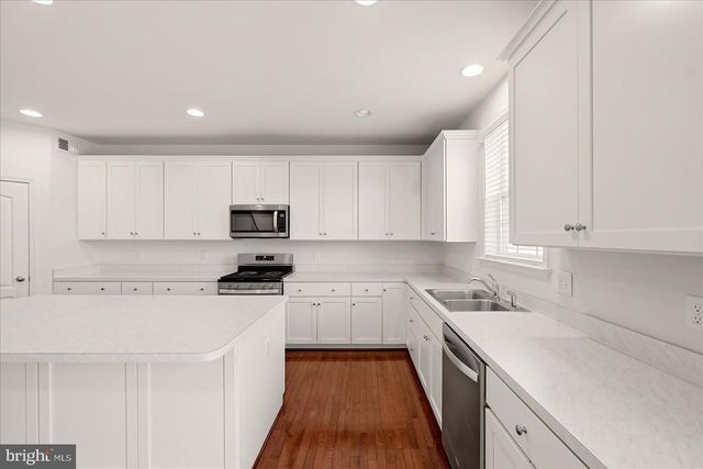 111 ALLIANCE CT, Winchester, VA 22602