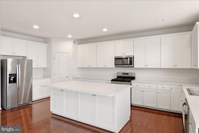 111 ALLIANCE CT, Winchester, VA 22602