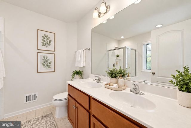 111 ALLIANCE CT, Winchester, VA 22602