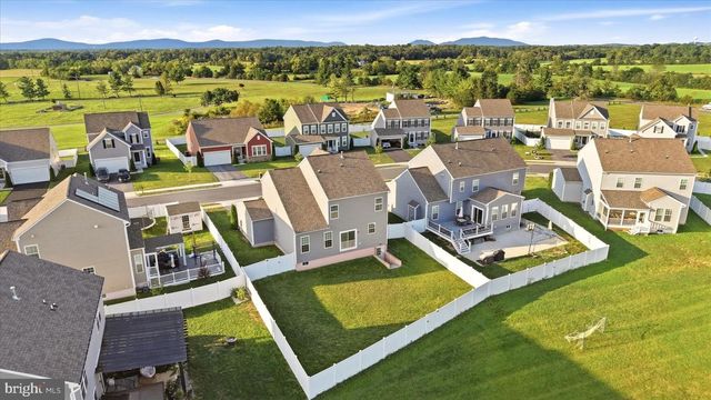 111 ALLIANCE CT, Winchester, VA 22602