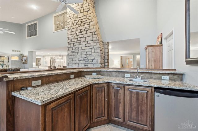 5821 Old Forest Lane, West Chester, OH 45069