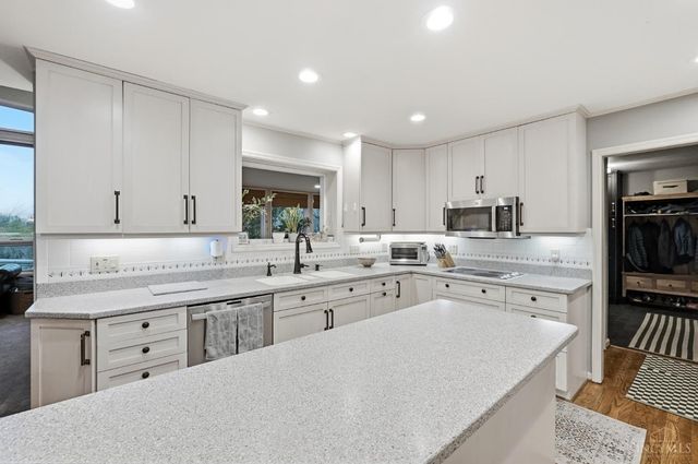 5821 Old Forest Lane, West Chester, OH 45069