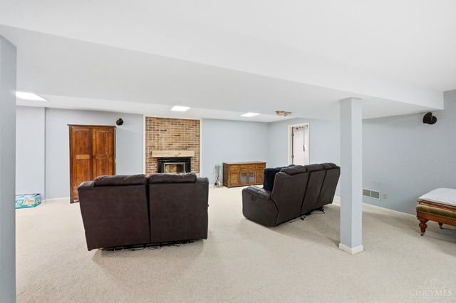 5821 Old Forest Lane, West Chester, OH 45069