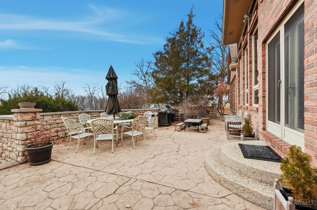 5821 Old Forest Lane, West Chester, OH 45069