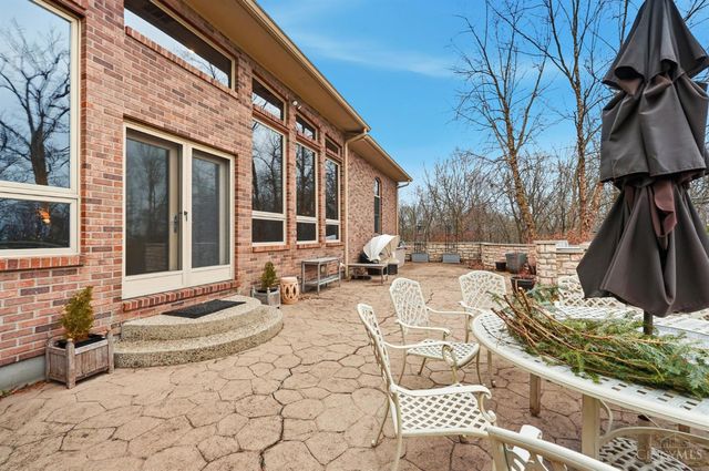 5821 Old Forest Lane, West Chester, OH 45069