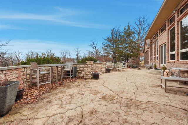 5821 Old Forest Lane, West Chester, OH 45069