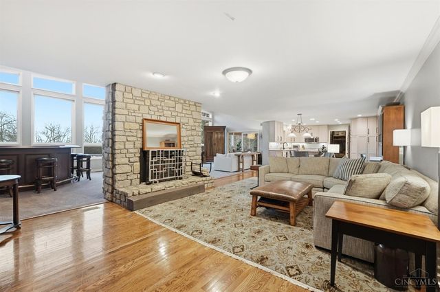 5821 Old Forest Lane, West Chester, OH 45069