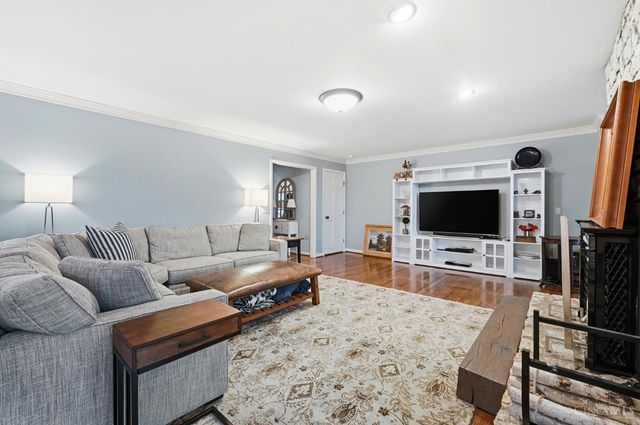 5821 Old Forest Lane, West Chester, OH 45069