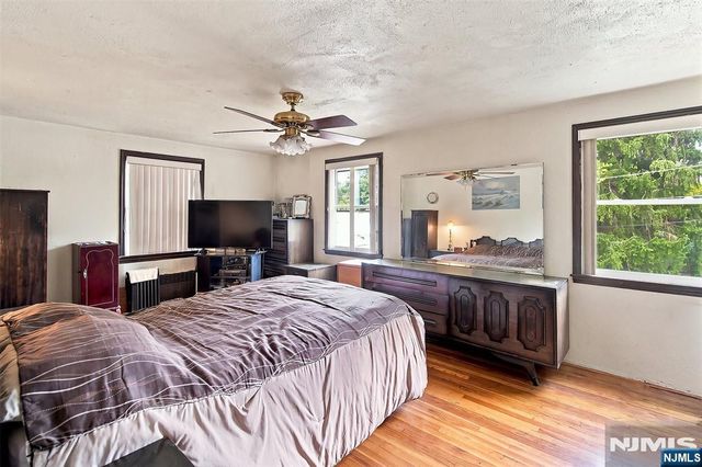 15 Charles Street, Nutley, NJ 07110