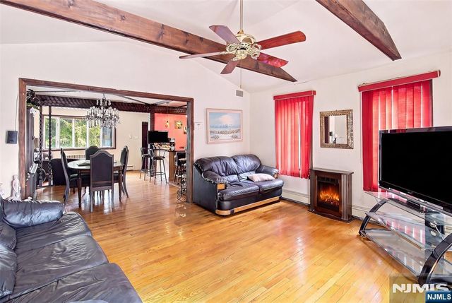 15 Charles Street, Nutley, NJ 07110