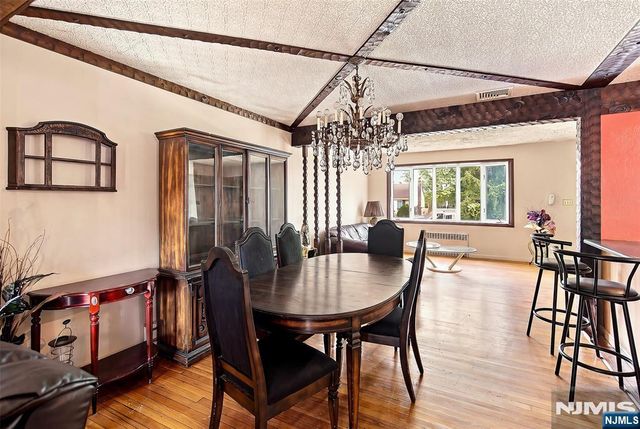 15 Charles Street, Nutley, NJ 07110