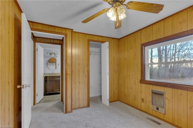 121 Pinewood Acres Drive, Greensboro, NC 27405