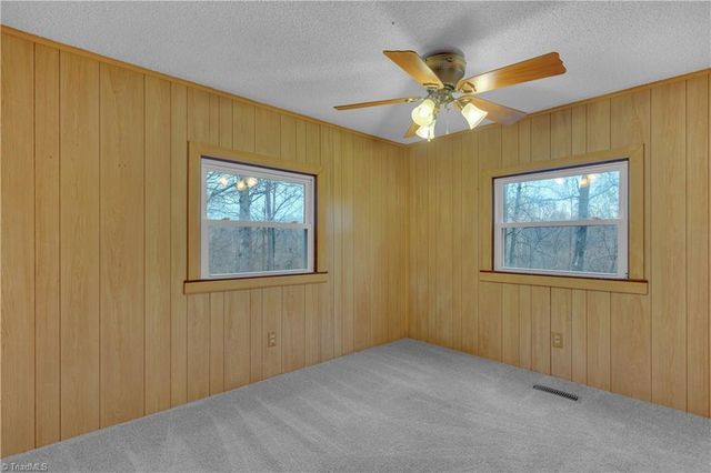 121 Pinewood Acres Drive, Greensboro, NC 27405